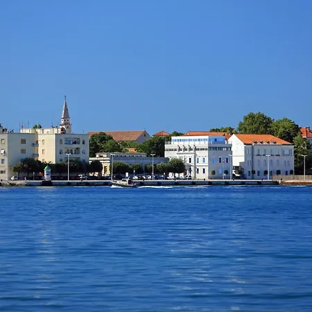 Stunning Sea View Lejlighed *